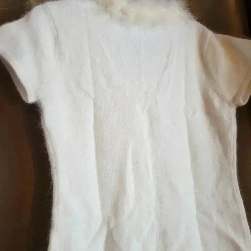 Sarah Spencer NWOT Creamy White Short Sleeve Sweater trimmed with Rabbit Hair - Picture 6 of 7